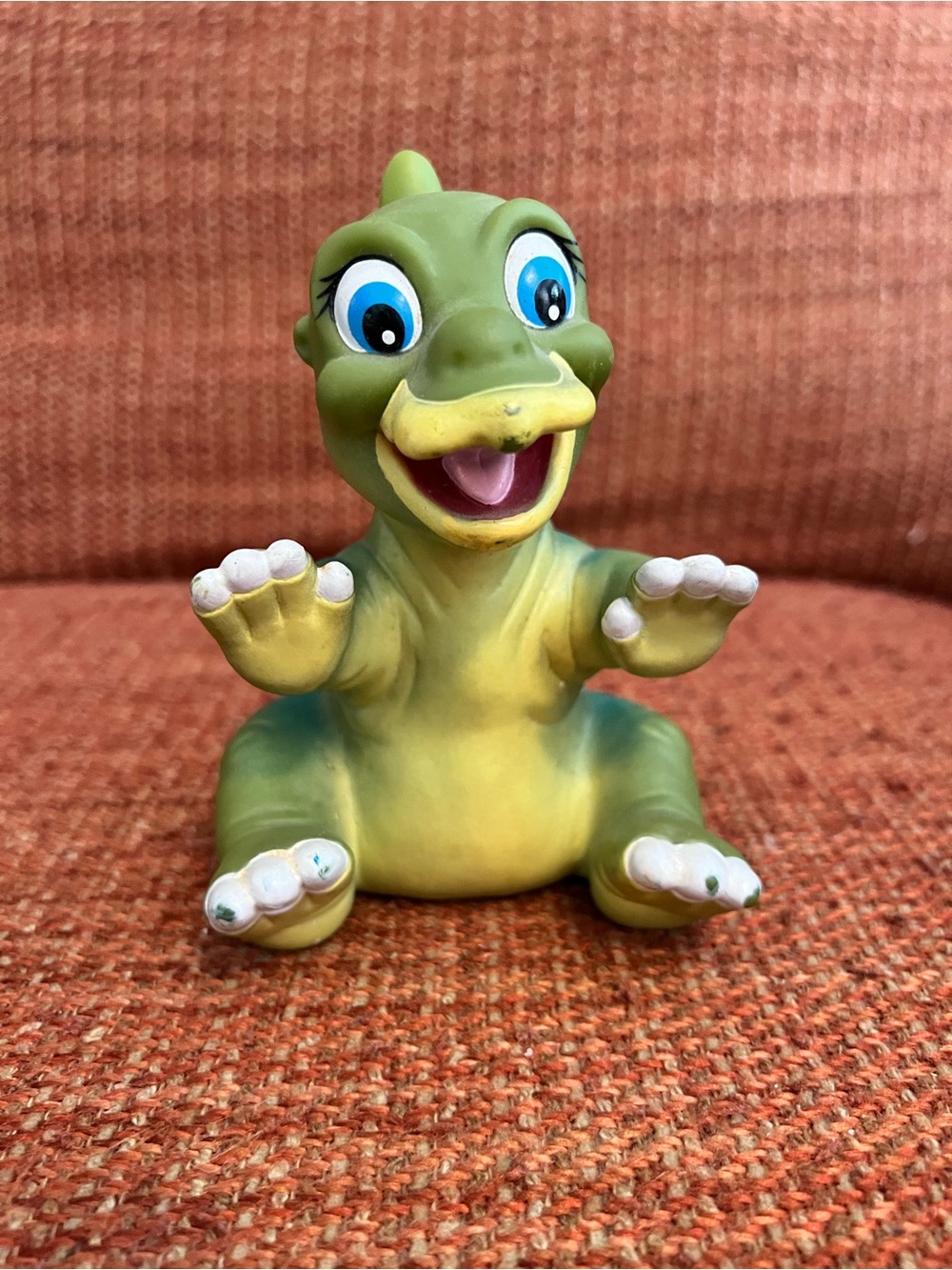 The Land Before Time Ducky Vintage Toy Hand Puppet 1988 Pizza Hut Toy